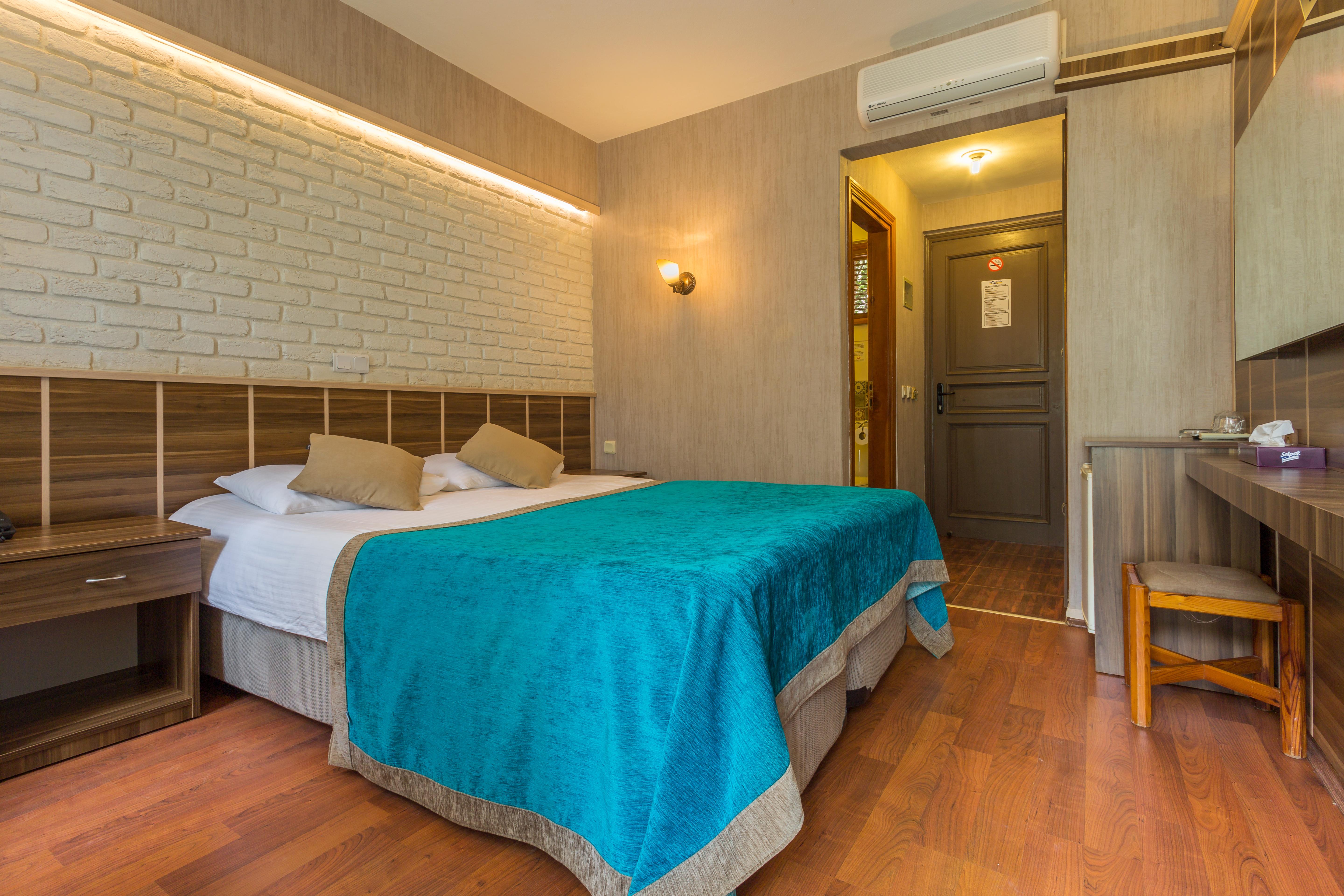Aquarius Hotel Kaş Buitenkant foto